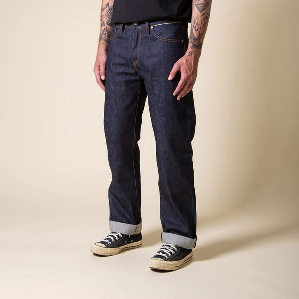 https://content.storeinfo.nl/applicatie/img/18/20250610104744_852375_B07RELAXEDSTRAIGHTspecial215ozvintageindigoselvedgefit179fb0548c3f24c3da24e5aeb4925c63f900x.jpg