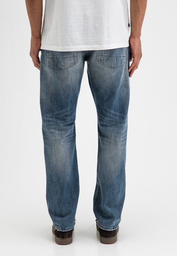 https://content.storeinfo.nl/applicatie/img/18/20260922100804_3430158_ButcherofBNeverOutofStyle812M26210215.jpg
