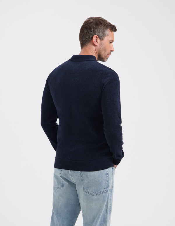 https://content.storeinfo.nl/applicatie/img/18/20260922170039_3456890_LUKESDARKNAVYTopJpgHighres9.jpg